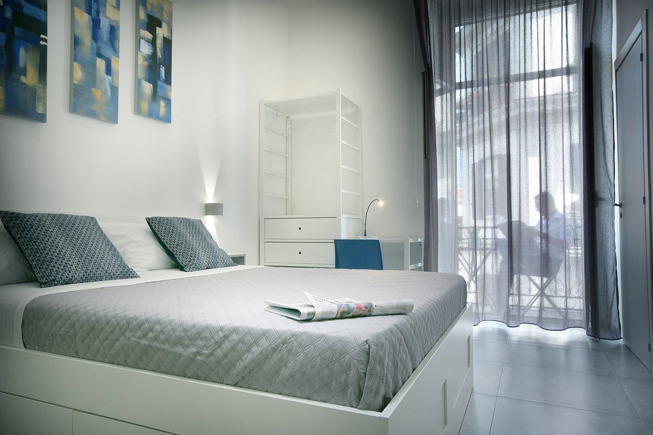 President Suites Наполи Екстериор снимка