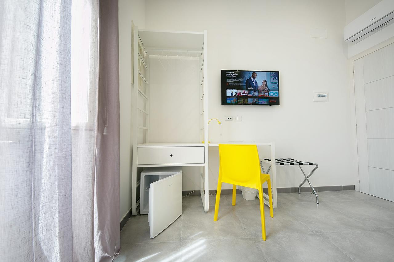 President Suites Наполи Екстериор снимка